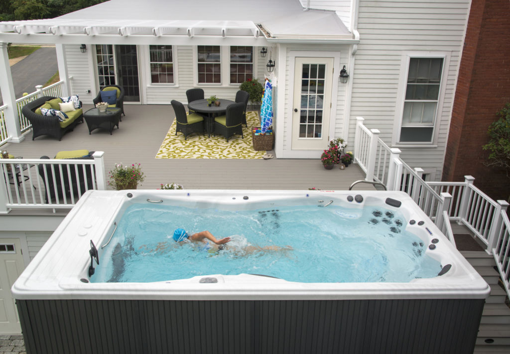 swim spa - Niagara Hot Tubs