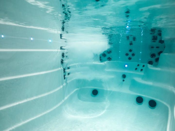 Draining your Hot Tub & Cleaning for Winter